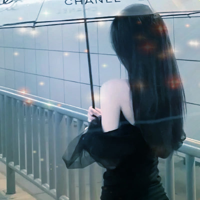 梦幻星空的女生头像