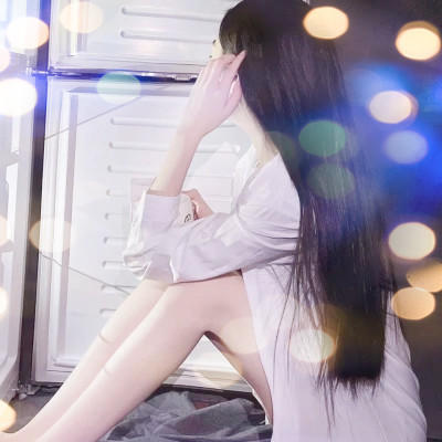 夜晚灯光女生头像