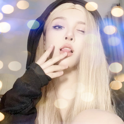 夜晚灯光女生头像