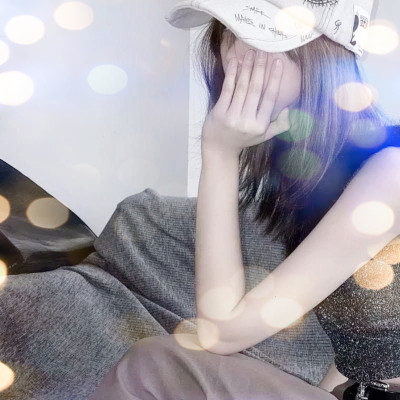 夜晚灯光女生头像