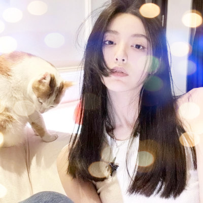 夜晚灯光女生头像