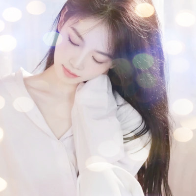 夜晚灯光女生头像