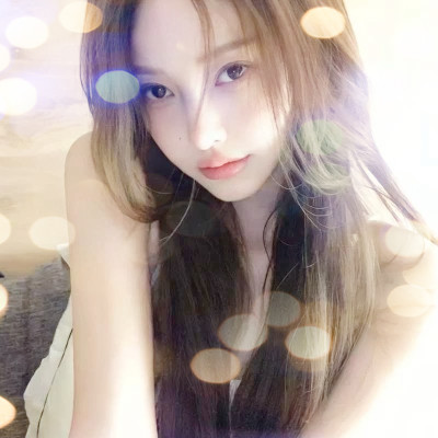 夜晚灯光女生头像