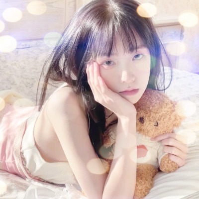 夜晚灯光女生头像