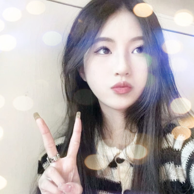 夜晚灯光女生头像