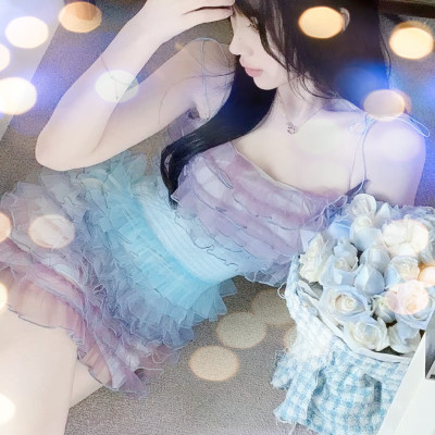 夜晚灯光女生头像
