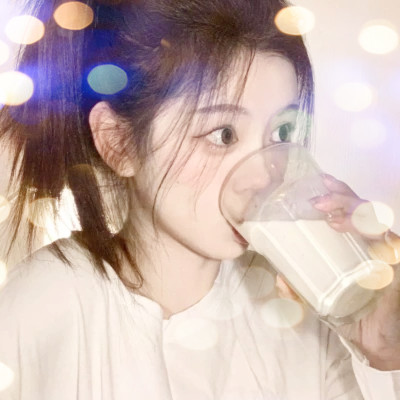 夜晚灯光女生头像