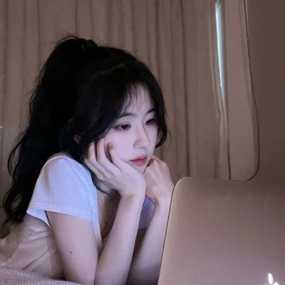 2025热门新美女头像