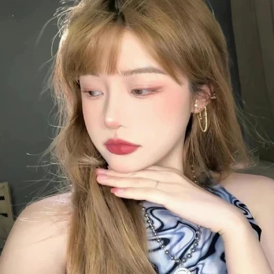 2025热门新美女头像