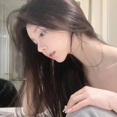 2025热门新美女头像