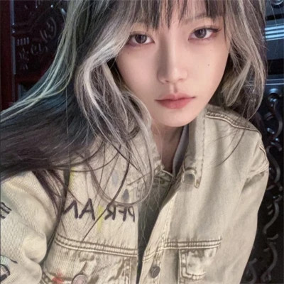2025热门新美女头像