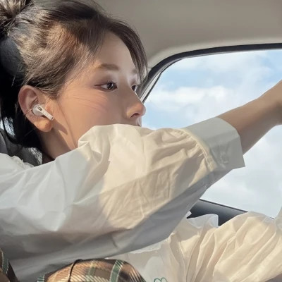 2025热门新美女头像