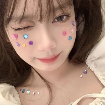 2025热门新美女头像