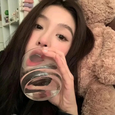 2025热门新美女头像
