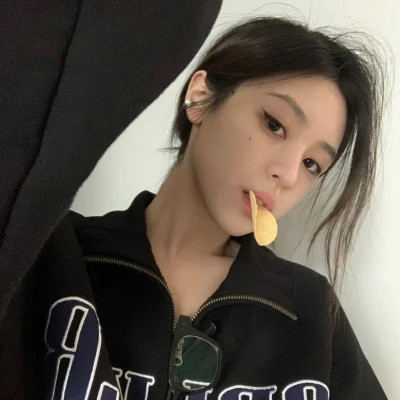 2025热门新美女头像