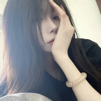 2025热门新美女头像