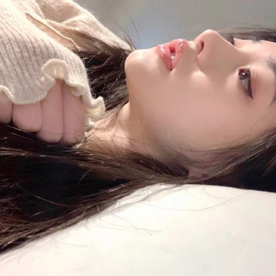 2025流行头像最新款图片女