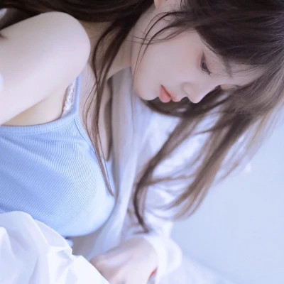 2025流行头像最新款图片女