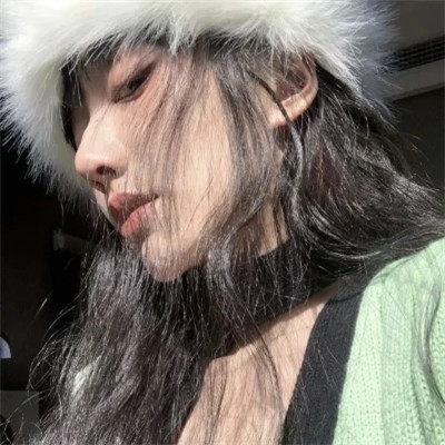 2025流行头像最新款图片女