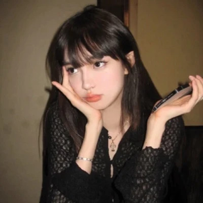 2025流行头像最新款图片女