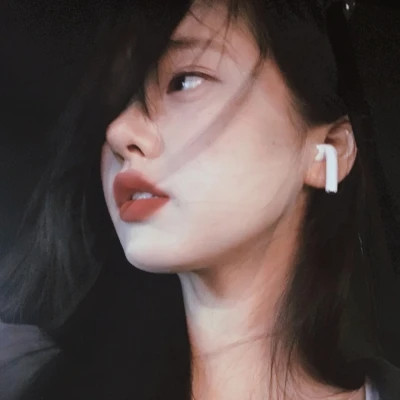 2025流行头像最新款图片女