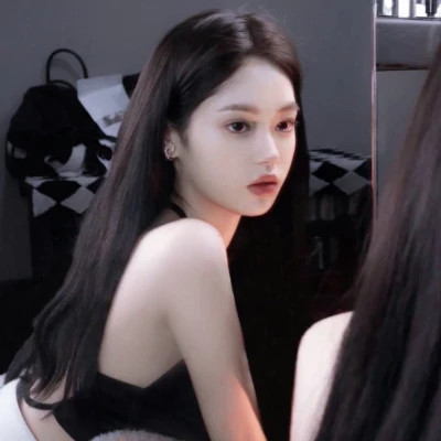 2025流行头像最新款图片女