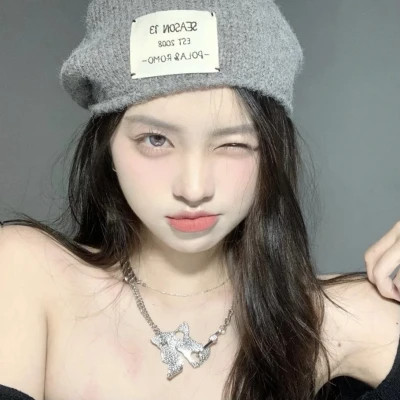 2025流行头像最新款图片女
