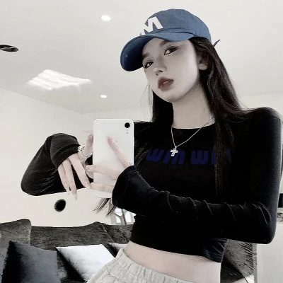 2025流行头像最新款图片女