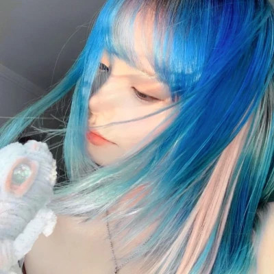 2025流行头像最新款图片女