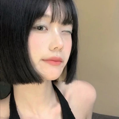 2025流行头像最新款图片女