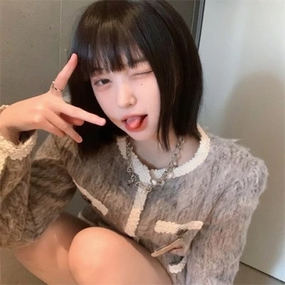 2025流行头像最新款图片女
