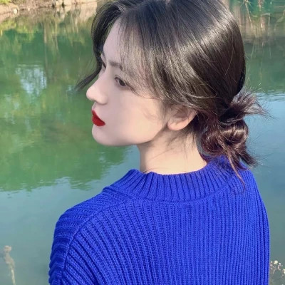 2025流行头像最新款图片女