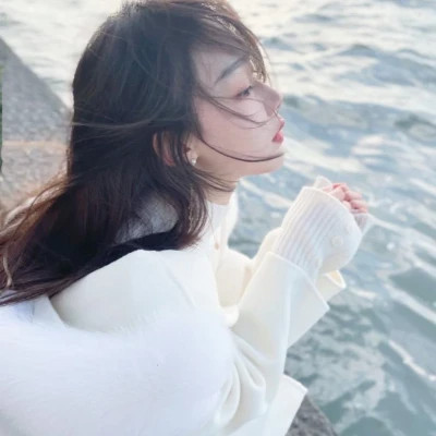 2025流行头像最新款图片女