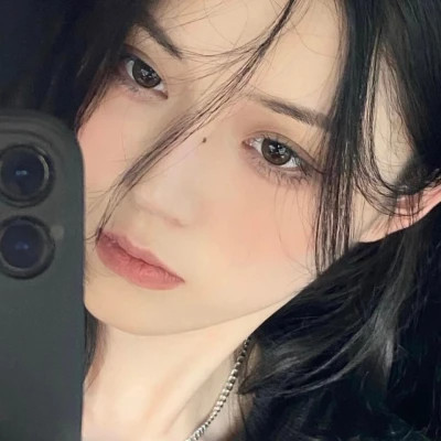2025流行头像最新款图片女