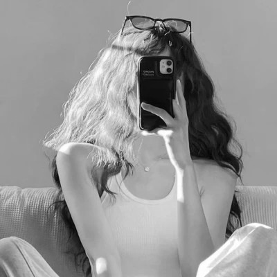 女头ins风真人黑白