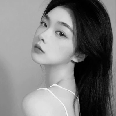 女头ins风真人黑白