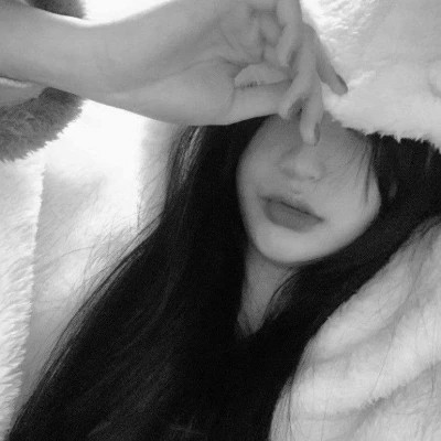 女头ins风真人黑白