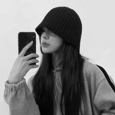 女头ins风真人黑白