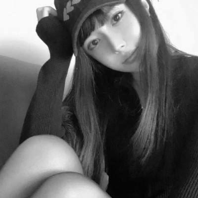 女头ins风真人黑白