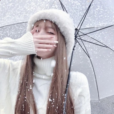 头像图片2025最火爆女孩