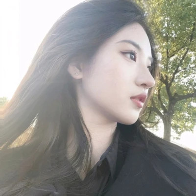 头像图片2025最火爆女孩