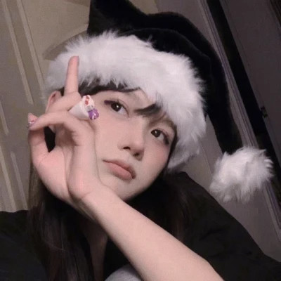 头像图片2025最火爆女孩