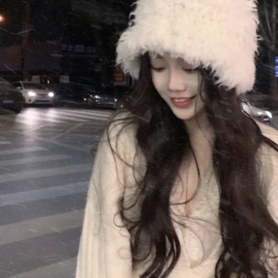 头像图片2025最火爆女孩