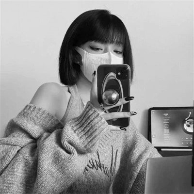 女生黑白高级感图片头像