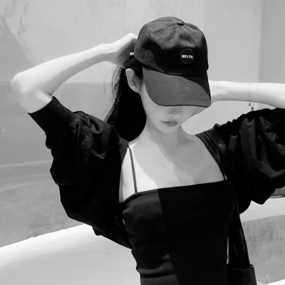 黑白美女头像时尚