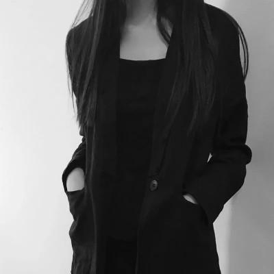 黑白美女头像时尚
