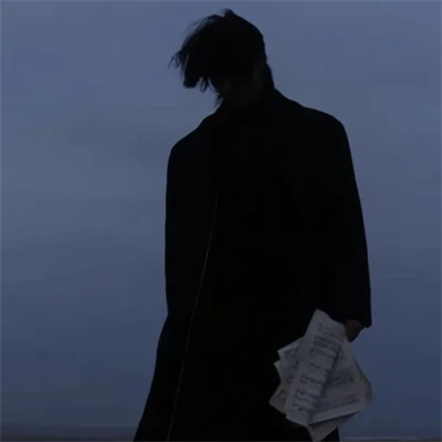 头像男深沉成熟