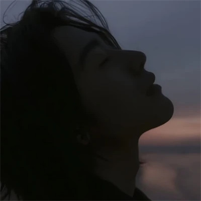 头像男深沉成熟