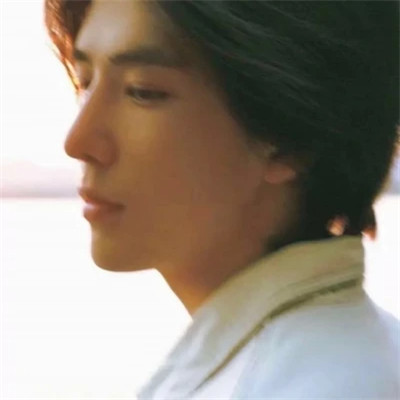 头像男深沉成熟