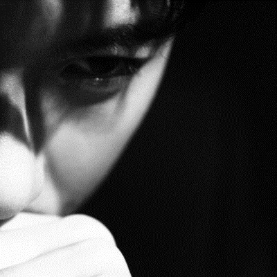 头像男深沉成熟